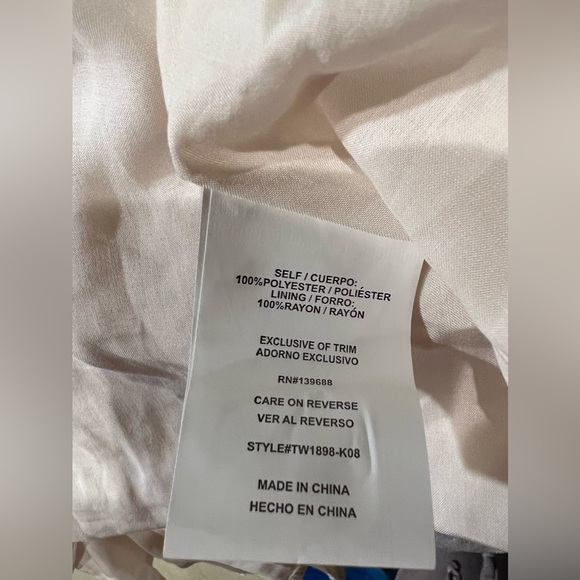 SKYLAR + JADE Swiss Dot Peplum Floral Embroidered Blouse size XL - Picture 5 of 5